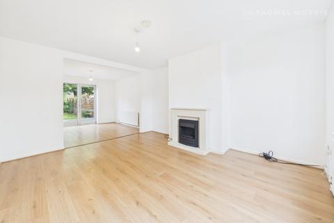 3 bedroom semi-detached house for sale, Holme Court Avenue, Beds SG18
