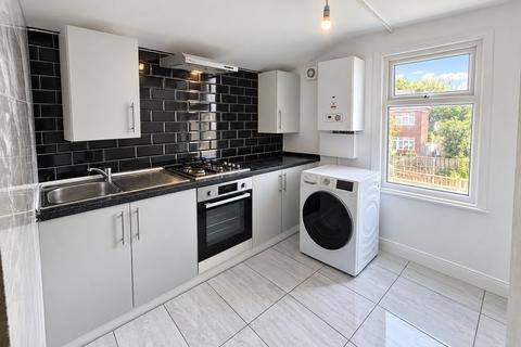 2 bedroom flat for sale, Dersingham Avenue, London, E12