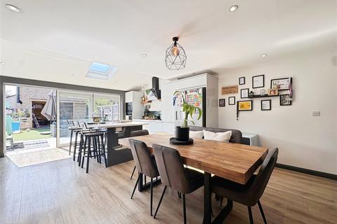 undefined, Gale Moor Avenue, Hampshire PO12