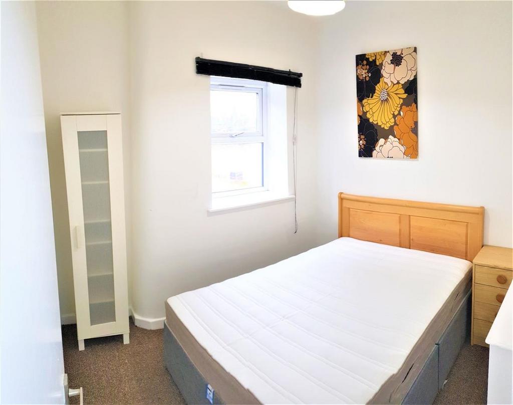 Apartment in Manchester, Victoria Park, Chorlton-on-Medlock - More