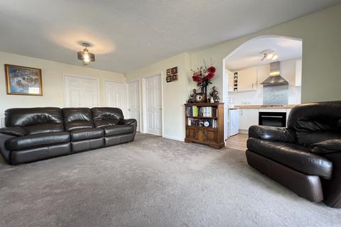 2 bedroom detached bungalow for sale, Grandstand Road, Hereford, HR4