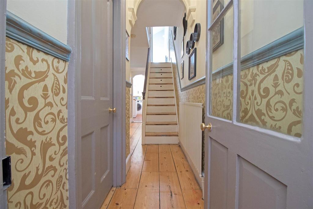 House in Brighton, West Hill, Round Hill - More