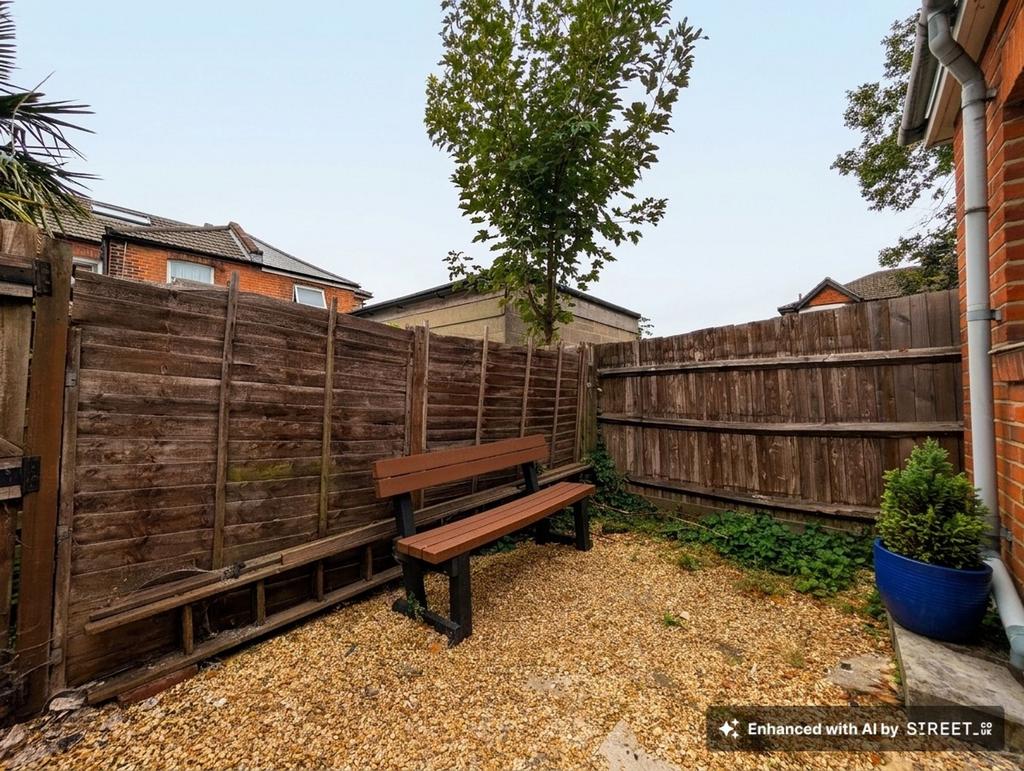 House in Southampton, Shirley Park - View 3