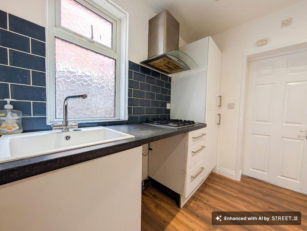 House in Southampton, Shirley Park - More