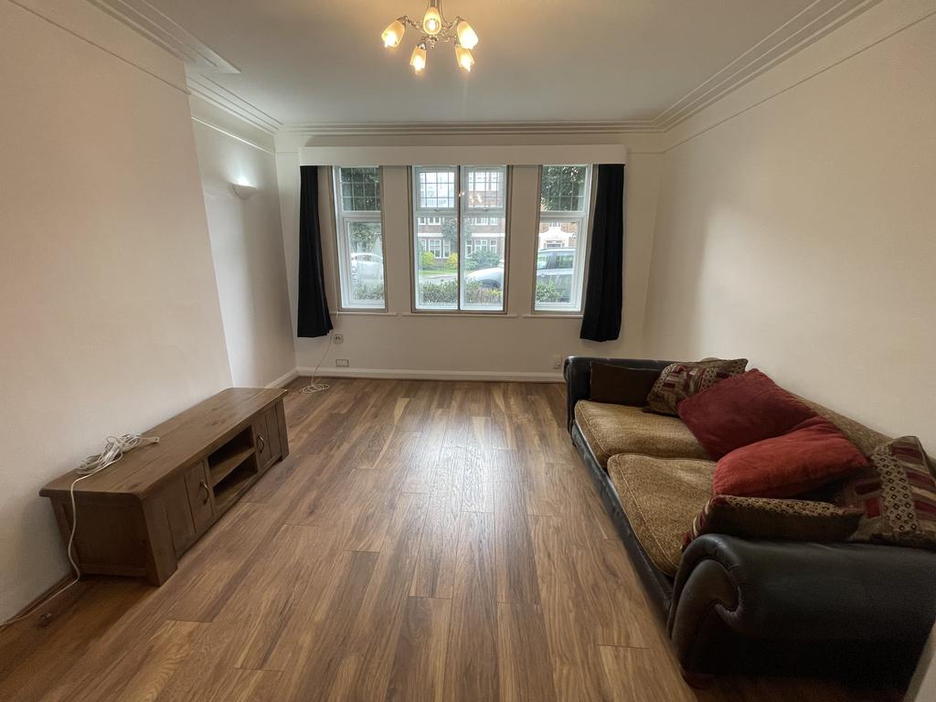 Apartment in London - View 3