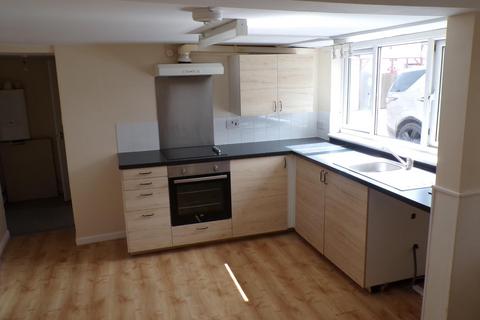 1 bedroom apartment to rent, High Street, Honiton