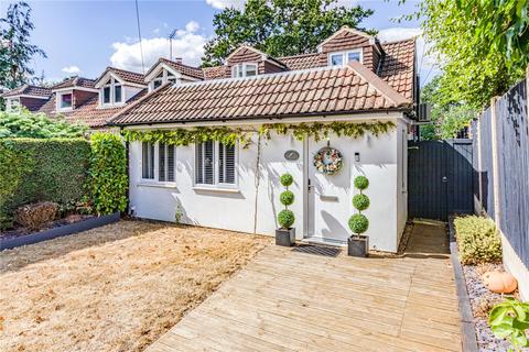 2 bedroom end of terrace house for sale, Old Road, Row Town, Addlestone, Surrey, KT15