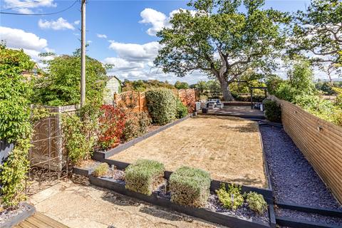 2 bedroom end of terrace house for sale, Old Road, Row Town, Addlestone, Surrey, KT15