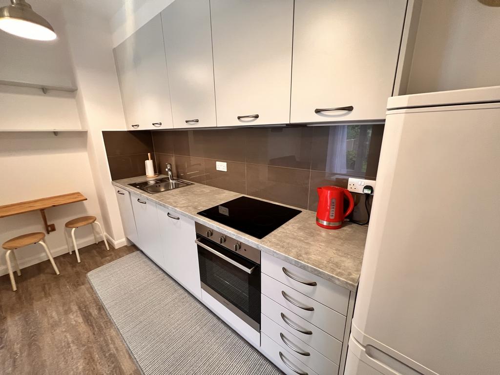 Apartment in London - More