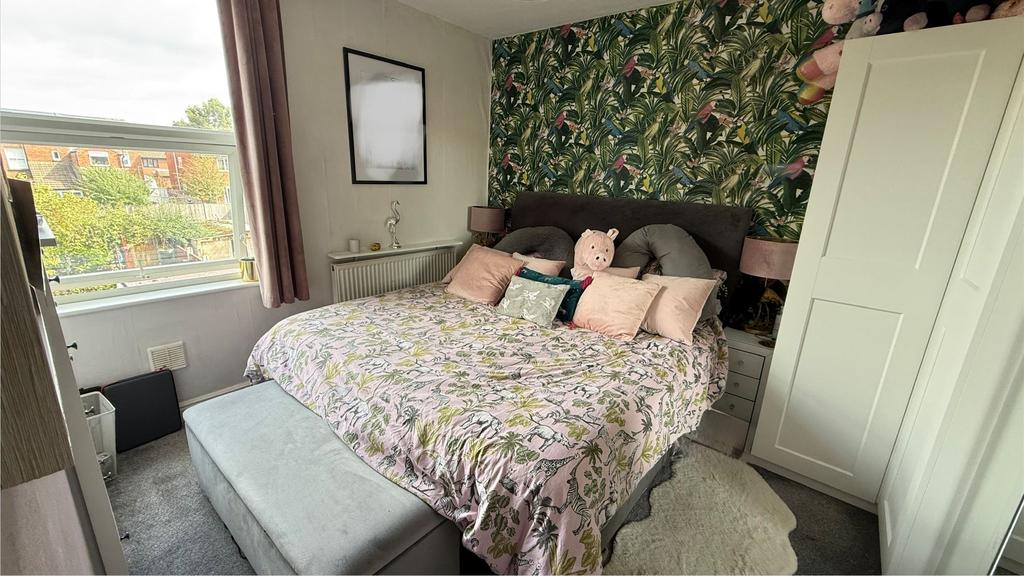 House in Beeston - More