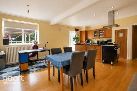 2 bedroom semi-detached bungalow for sale, Cockmannings Road, Orpington