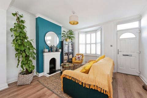 2 bedroom terraced house for sale, Longfellow Road, Worcester Park, KT4