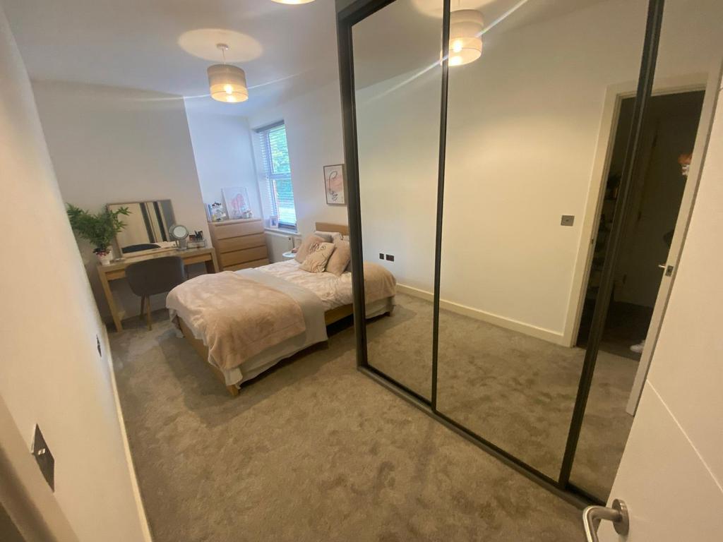 Apartment in Solihull - View 4