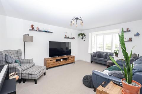 4 bedroom detached house for sale, Oak Drive, Sowerby, Thirsk