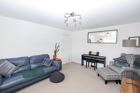 4 bedroom detached house for sale, Oak Drive, Sowerby, Thirsk