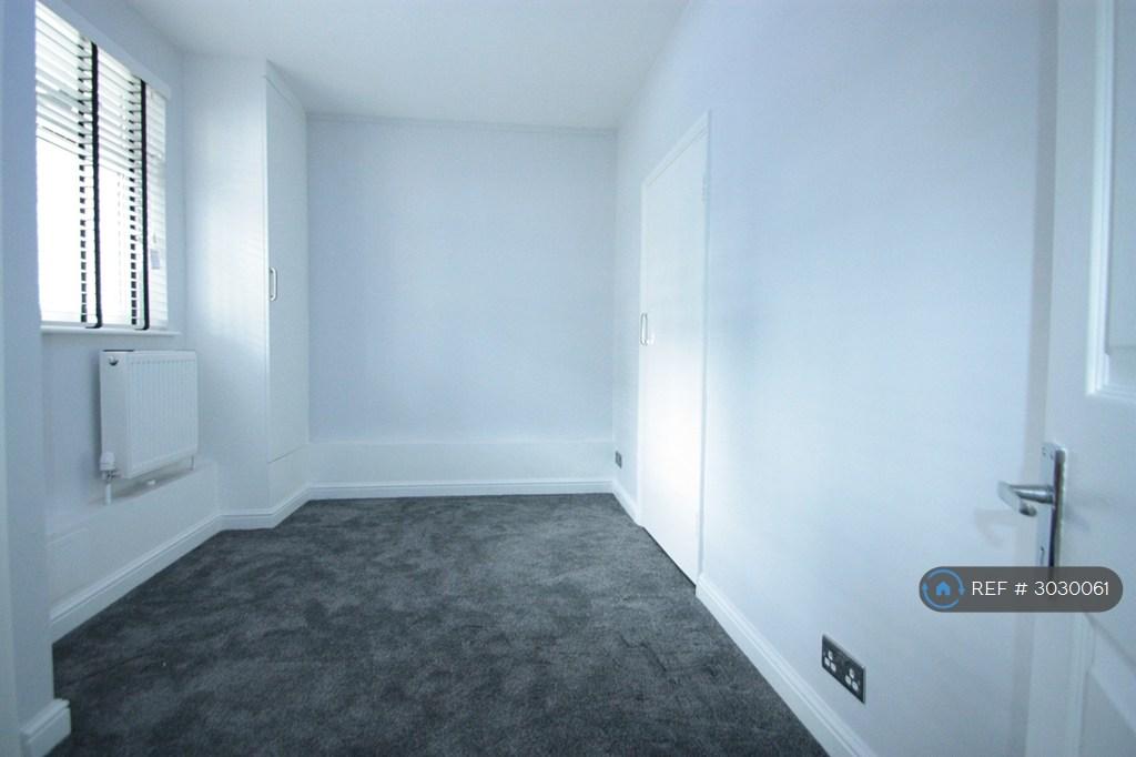 Apartment in Clapham Common - More