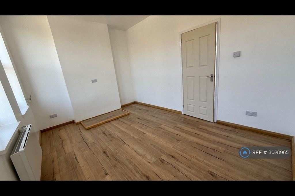 Apartment in Bristol - View 5