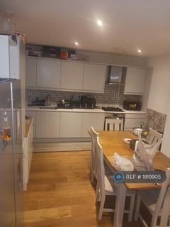 1 bedroom in a flat share to rent, Boomtown  Progressive Close, London, DA14