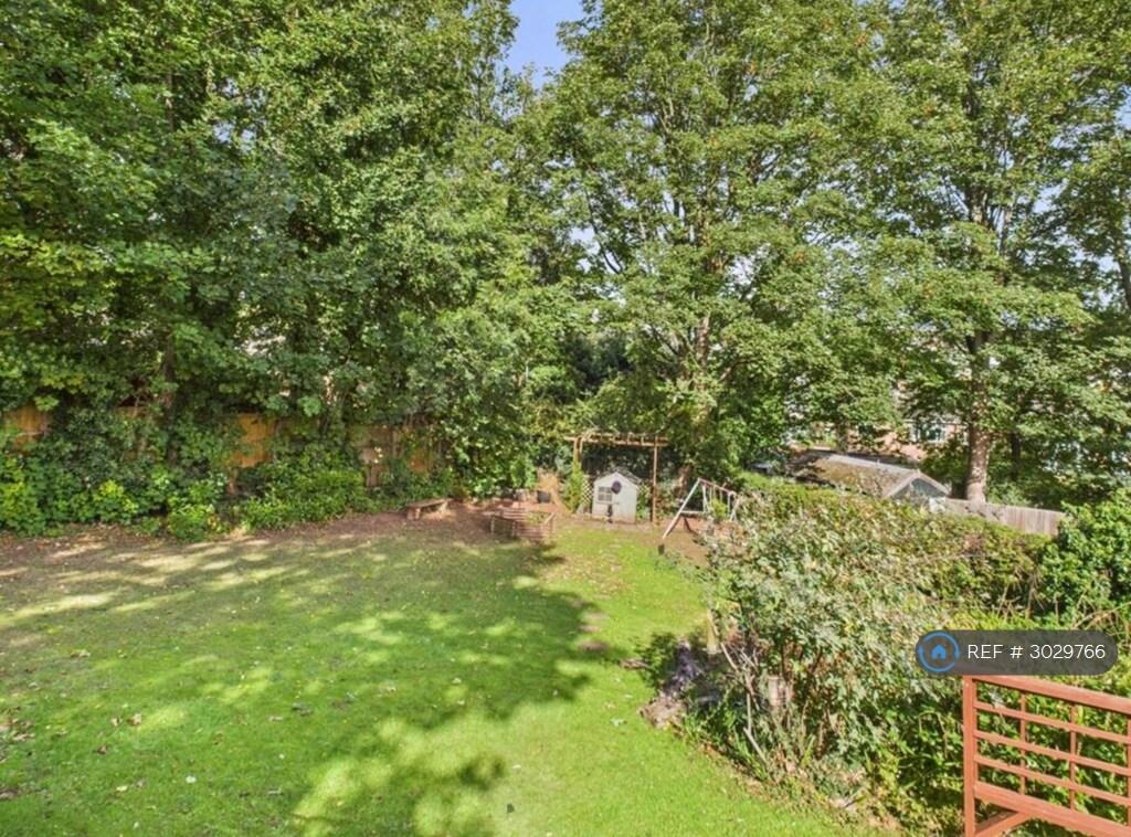 House in Nottingham - View 4