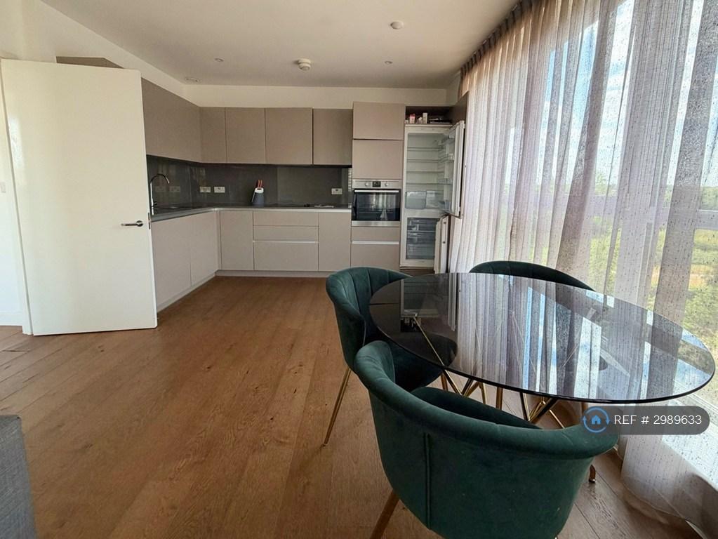 Apartment in London - View 3
