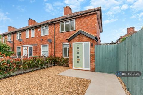 2 bedroom terraced house to rent, Olveston Walk, Carshalton, SM5