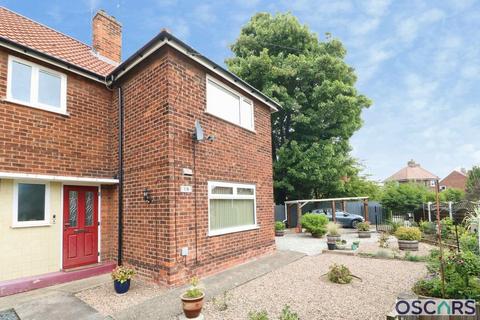 2 bedroom apartment for sale, Lea Crescent, Cottingham
