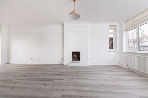 3 bedroom end of terrace house for sale, Queen Anne Avenue, Bromley