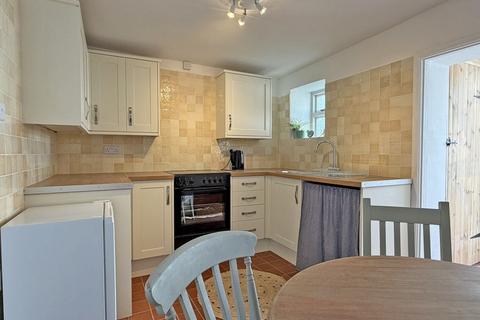 2 bedroom semi-detached house to rent, Cotford Road, Sidbury,