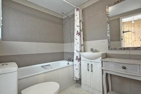2 bedroom semi-detached house to rent, Cotford Road, Sidbury,