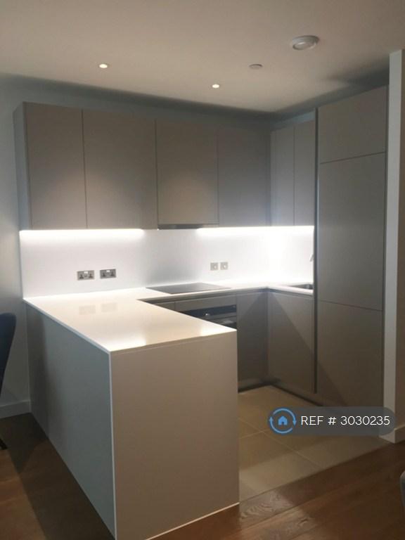 Apartment in Wembley - View 3