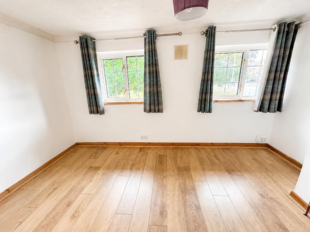 House in Orpington - More
