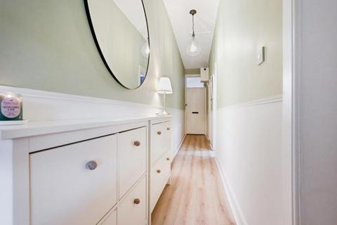 1 bedroom flat for sale, Roebank Street, Dennistoun, G31 3EA