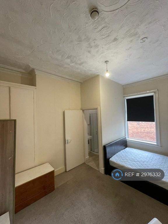 House in Sheffield - View 4