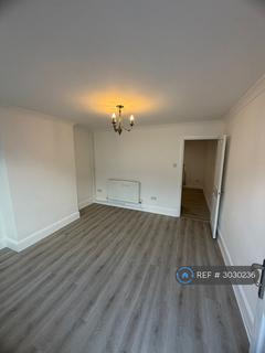 2 bedroom terraced house to rent, Lower Cliff Road, Great Yarmouth, NR31