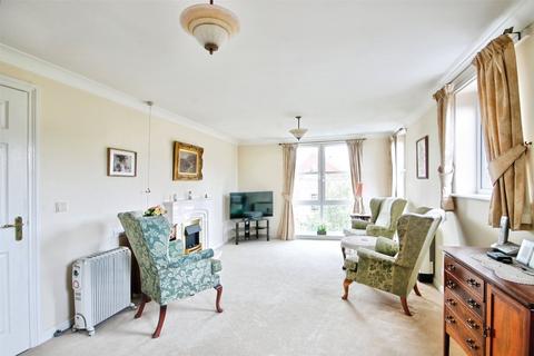 2 bedroom flat for sale, Cestrian Court, Newcastle Road, Chester Le Street, DH3