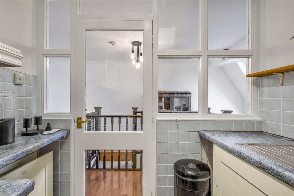 Apartment in London - More