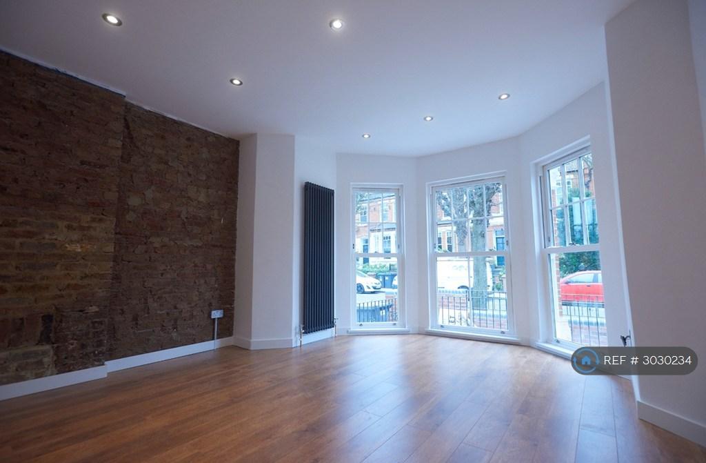 Apartment in London - View 3