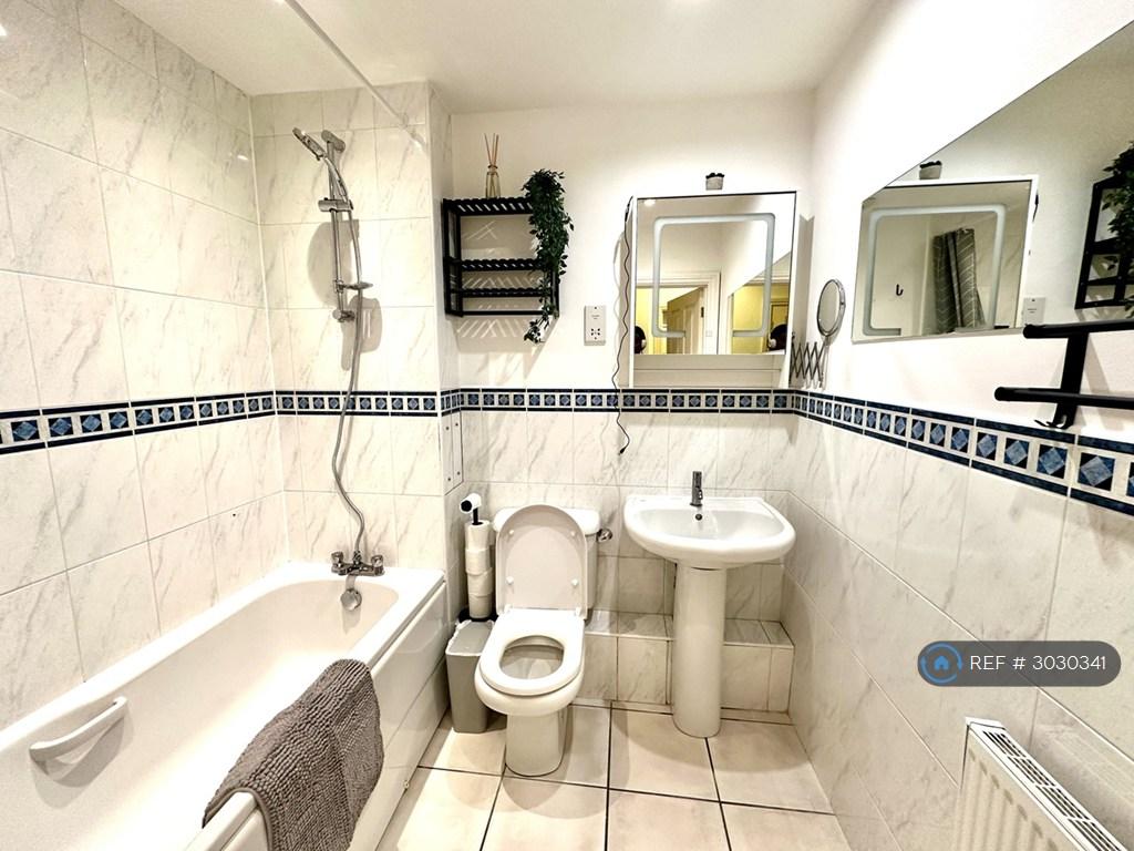 House in London - View 4