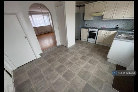 3 bedroom terraced house to rent, Mersey Way, Milton Keynes, MK3