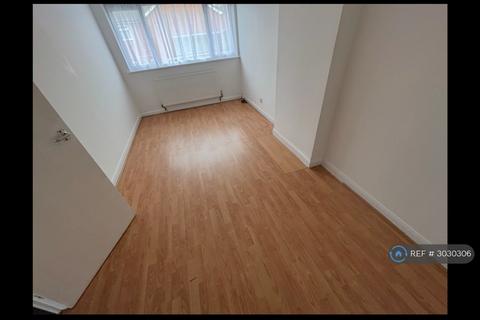 3 bedroom terraced house to rent, Mersey Way, Milton Keynes, MK3
