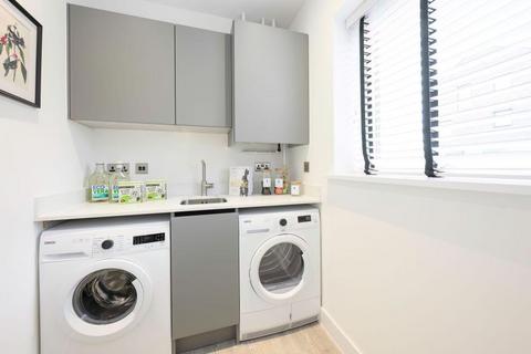 5 bedroom detached house for sale, at Hartmere, Cambridge CB2