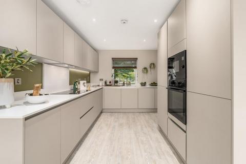 5 bedroom detached house for sale, at Hartmere, Cambridge CB2