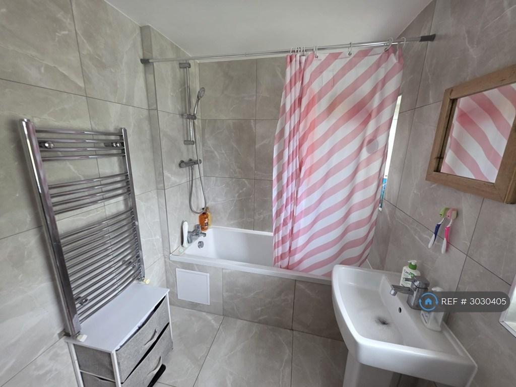 House in Nottingham - View 5