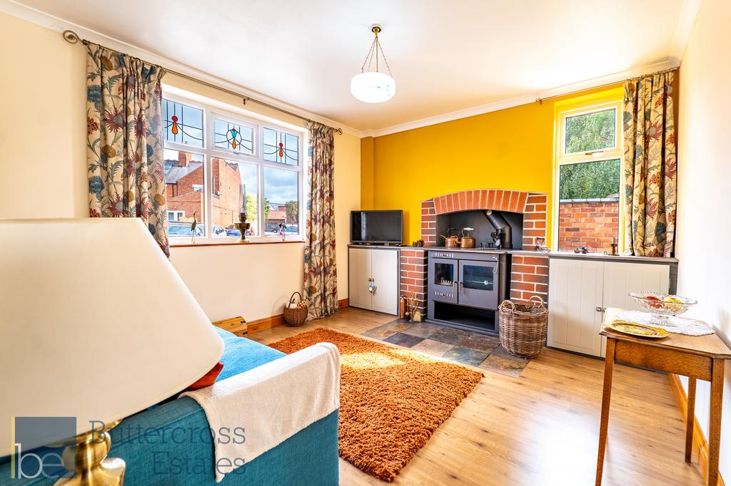 House in Newark - View 3
