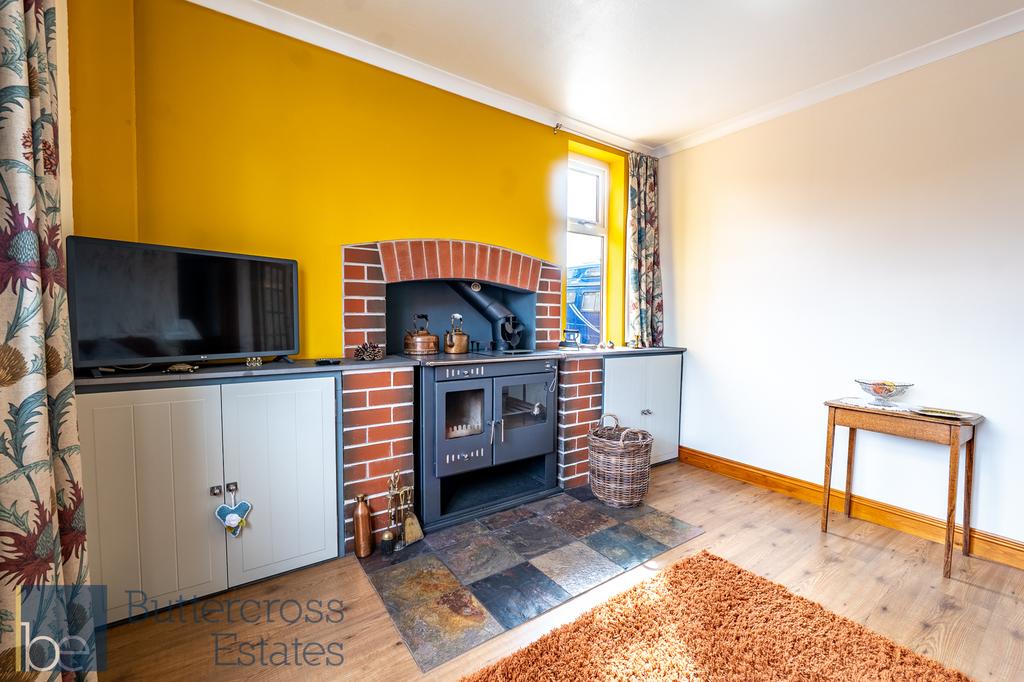 House in Newark - View 4