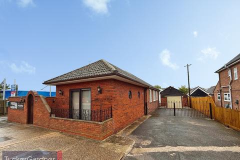 3 bedroom bungalow to rent, Ely Road, Ely, CB6