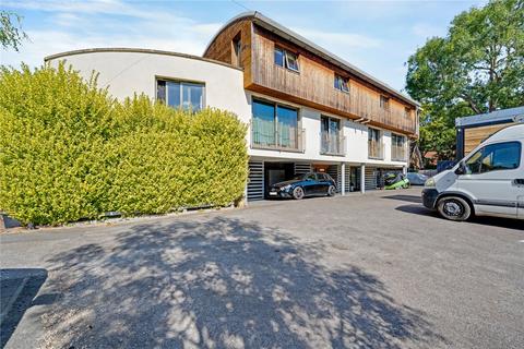 2 bedroom apartment for sale, Windlesham Mews, Hampton Hill TW12