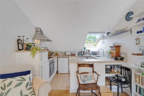 2 bedroom apartment for sale, Windlesham Mews, Hampton Hill TW12
