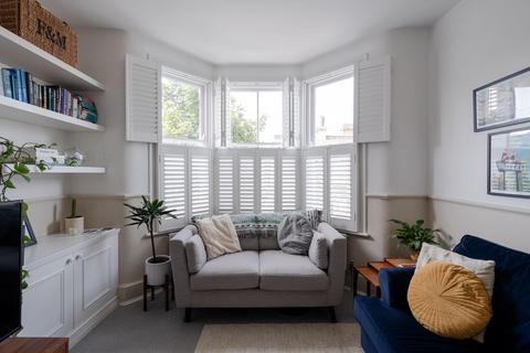 2 bedroom maisonette for sale, Brunswick Road, London E10