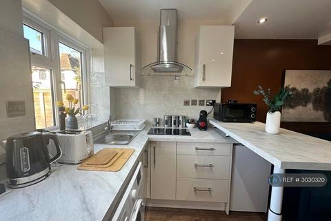 1 bedroom flat to rent, Mayfield Road, Bromley, BR1